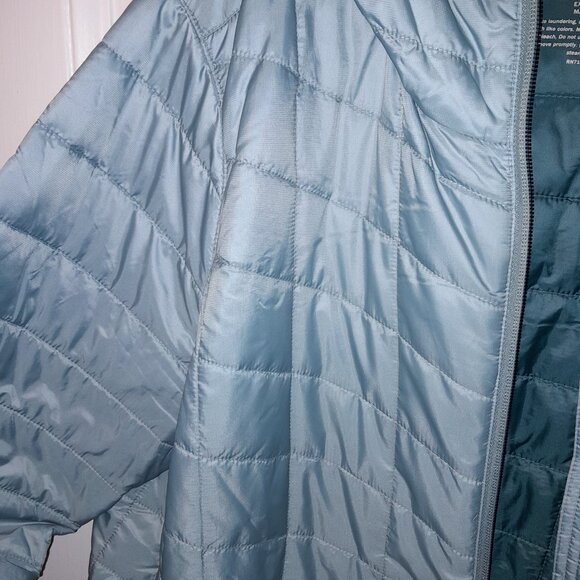 L.L. Bean PrimaLoft Packaway Jacket - Picture 6 of 8